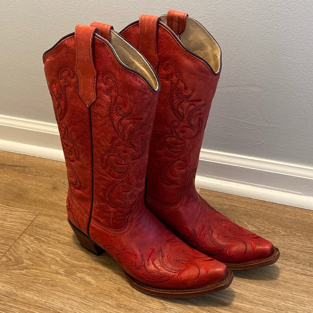 ❤️BRAND NEW NEVER WORN❤️ Circle G Red embroidered Cowboy Boots